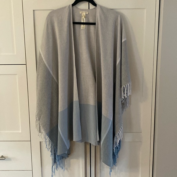Eileen Fisher Poncho/Wrap - Picture 1 of 6